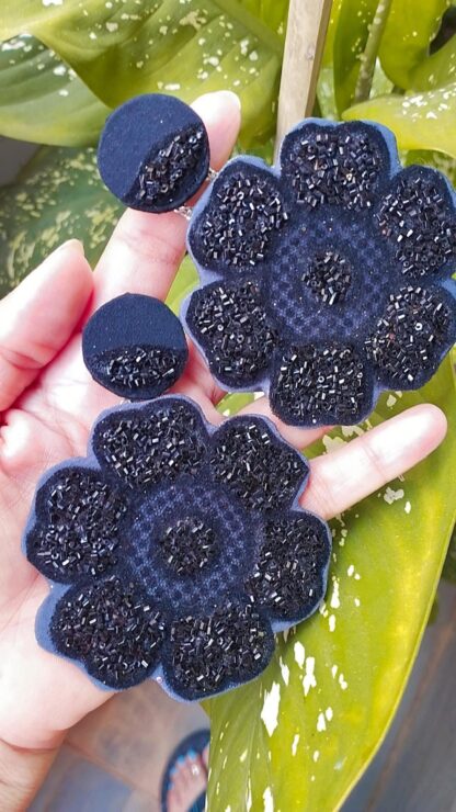Black western earrings - Image 3